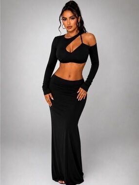Women's Black Asymmetrical Long Sleeve Crop Top - Sleek Cutout Design